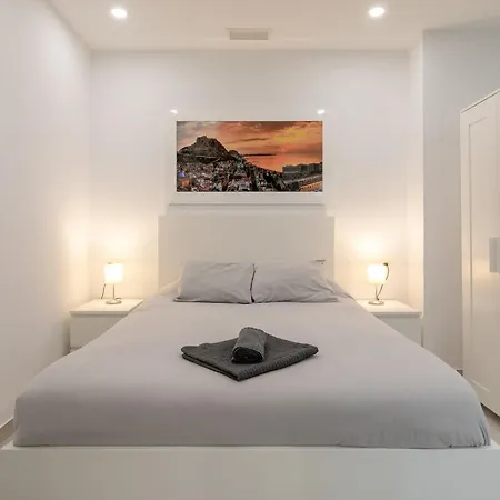 Alison's Apartment *